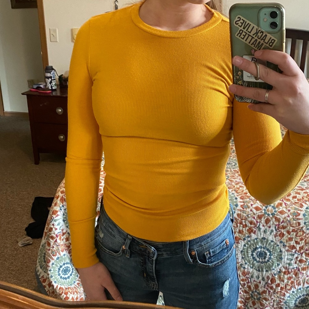 Long-sleeve Ribbed Mustard Shirt